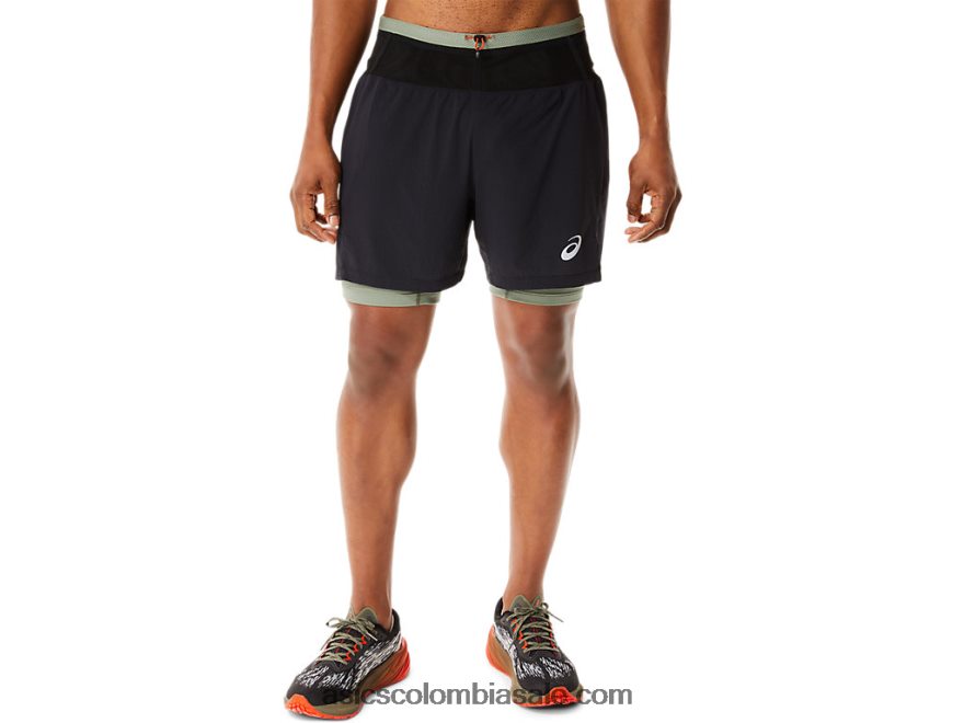 hombres Asics fujitrail corto rendimiento negro/verde liquen 20X82N1139
