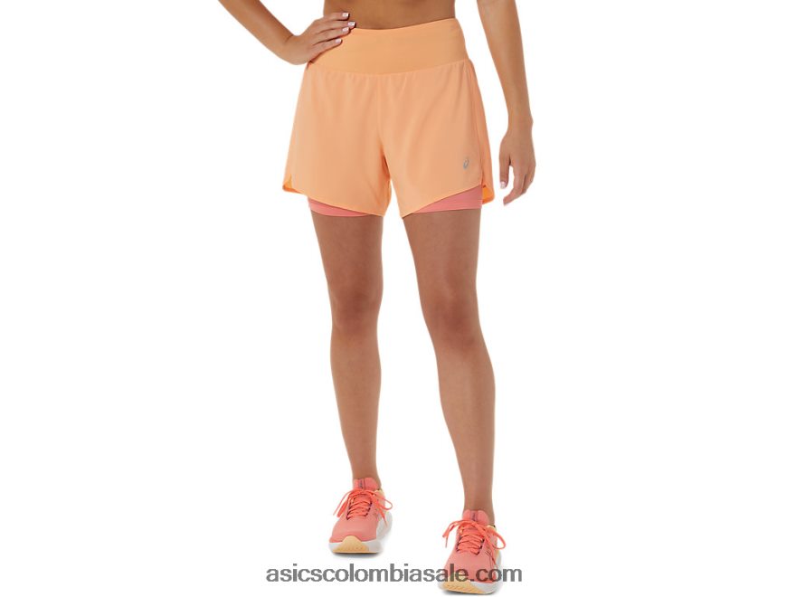 mujer Asics camino 2-n-1 5.5in corto duna de verano/papaya 20X82N2564