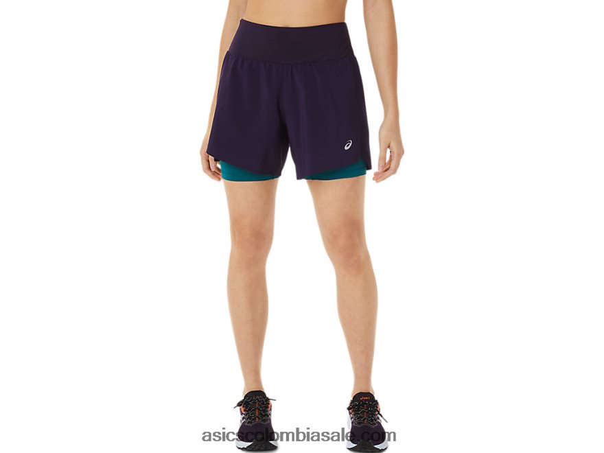 mujer Asics camino 2-n-1 5.5in corto pantalla de noche/pino aterciopelado 20X82N3025